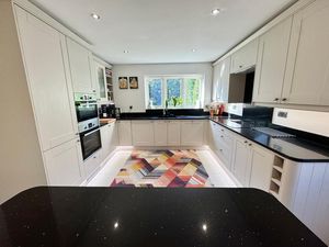 Photo 11- click for photo gallery